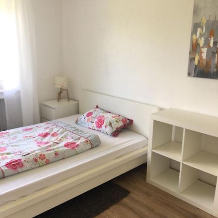 Mayen, Im Moehren, Privatzimmer Nr1, Waldrand, Naehe Nuerburgring & Burg Eltz, Gemeinschaftsbad Exterior photo